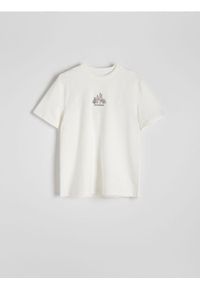 Reserved - T-shirt regular z nadrukiem - złamana biel. Materiał: bawełna, dzianina. Wzór: nadruk
