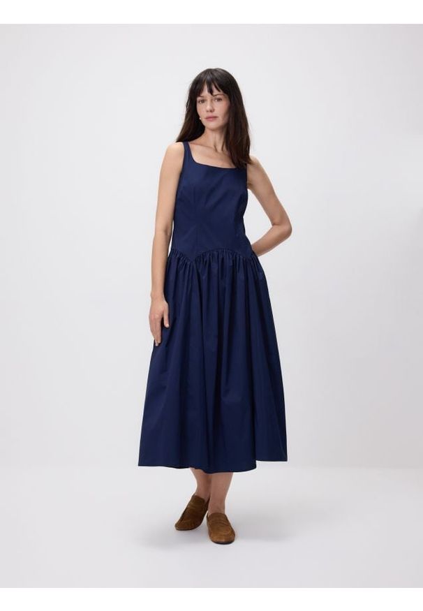 Reserved - Sukienka z ozdobnym wiązaniem - granatowy. Kolor: niebieski. Materiał: tkanina, bawełna