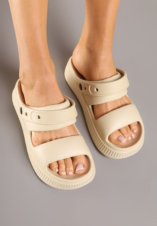 Born2be - Beżowe Klapki z Paskiem na Pięcie Ulianis. Okazja: na co dzień. Kolor: beżowy. Obcas: na obcasie. Styl: casual. Wysokość obcasa: średni