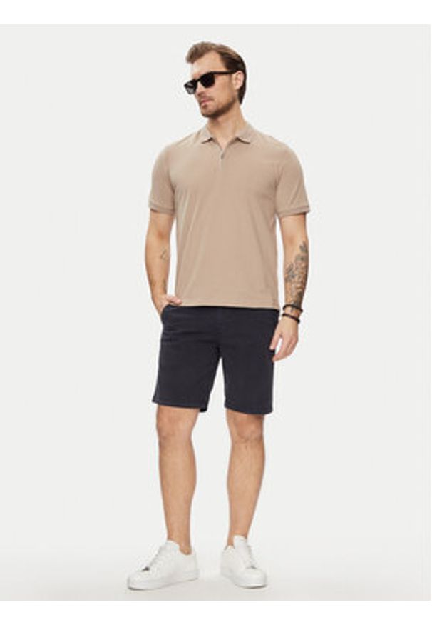 Guess Szorty materiałowe M4GD13 WG3OA Granatowy Chino Fit. Kolor: niebieski. Materiał: bawełna