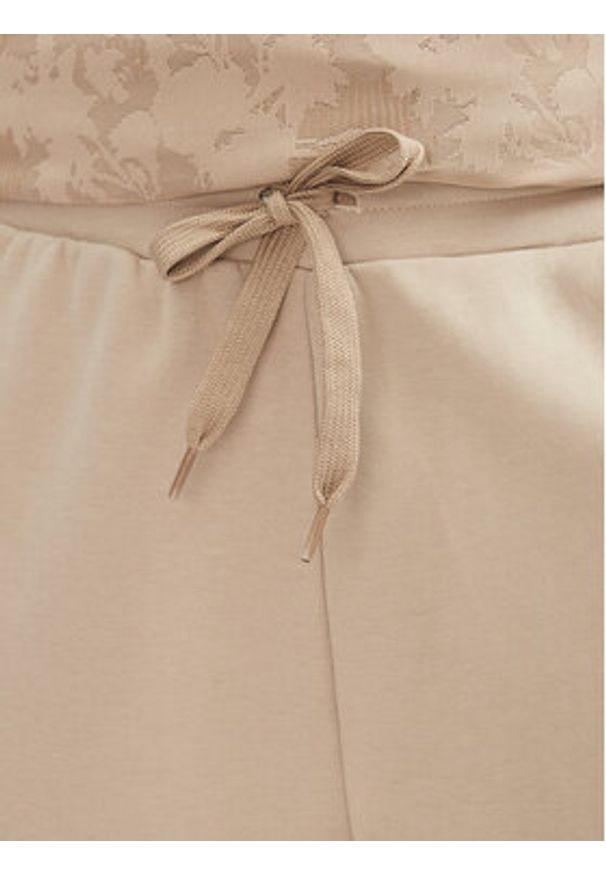 EA7 Emporio Armani Szorty sportowe 7M000217 AF12660 U6155 Beżowy Regular Fit. Kolor: beżowy. Materiał: bawełna. Styl: sportowy