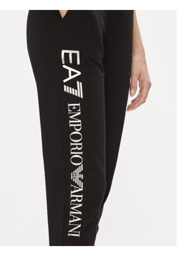 EA7 Emporio Armani Spodnie dresowe 8NTP85 TJTXZ 0200 Czarny Regular Fit. Kolor: czarny. Materiał: bawełna