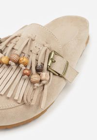 Born2be - Ciemnobeżowe Klapki na Grubej Podeszwie z Frędzlami Klamrami i Koralikami Glysnell. Okazja: na co dzień, do pracy, na spacer. Kolor: beżowy. Materiał: jeans. Sezon: lato. Styl: casual, elegancki #4