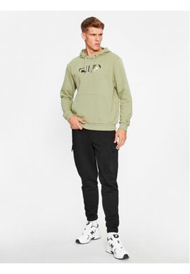 Fila Bluza FAM0511 Zielony Regular Fit. Kolor: zielony. Materiał: bawełna