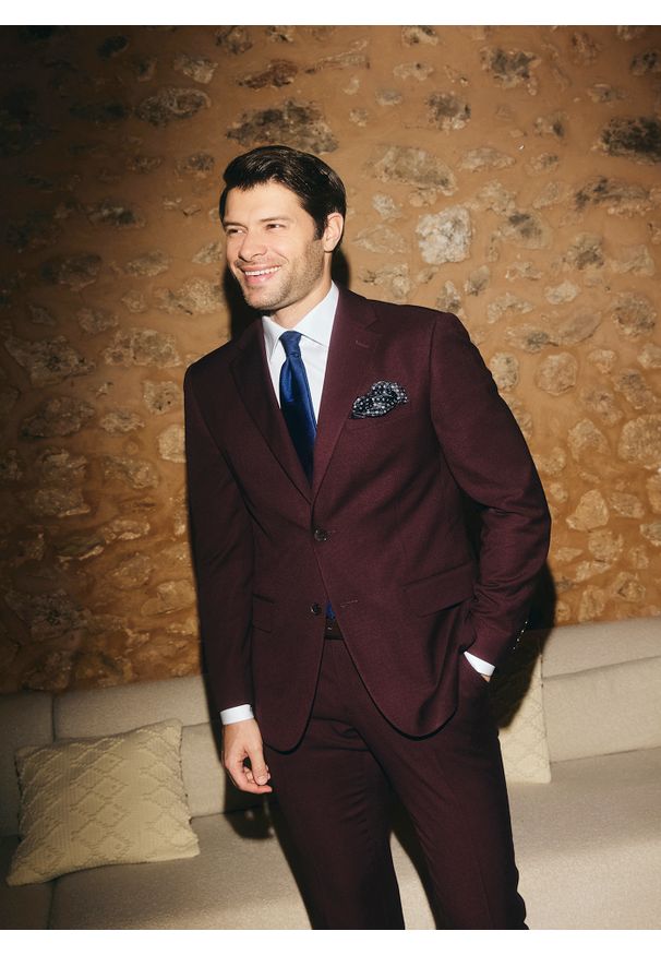 Pako Lorente - PAKO LORENTE - Bordowa marynarka garniturowa. Kolor: czerwony. Materiał: poliester, elastan, wiskoza. Styl: młodzieżowy