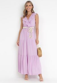 Born2be - Fioletowa Sukienka Maxi z Marszczoną Gumką w Pasie i Wiązaniem na Plecach Vaida. Typ kołnierza: kołnierz z falbankami. Kolor: fioletowy. Długość rękawa: bez rękawów. Długość: maxi #3
