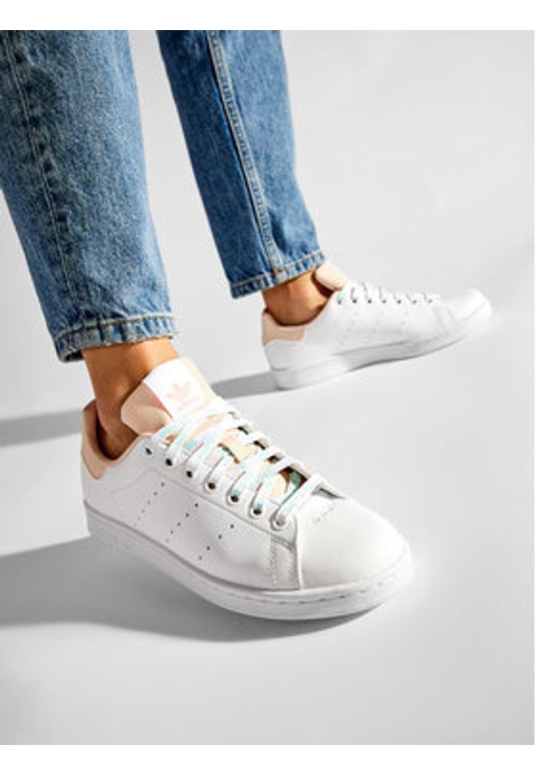 Adidas - adidas Sneakersy Stan Smith GW0571 Biały. Kolor: biały. Materiał: skóra. Model: Adidas Stan Smith