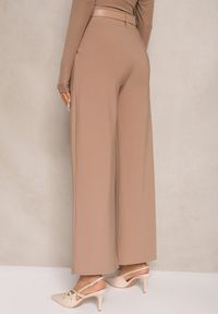 Renee - Ciemnobeżowe Garniturowe Spodnie High Waist z Gumką i Dodatkowym Paskiem w Talii Mattine. Stan: podwyższony. Kolor: beżowy. Materiał: dzianina