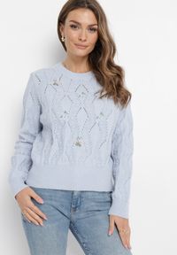 Born2be - Jasnoniebieski Sweter o Klasycznym Kroju z Haftowanymi Kwiatami Chasane. Kolor: niebieski. Materiał: bawełna, wełna. Wzór: kwiaty, haft. Styl: klasyczny