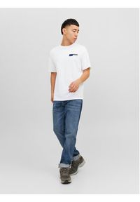 Jack & Jones - Jack&Jones T-Shirt Corp 12233999 Biały Standard Fit. Kolor: biały. Materiał: bawełna