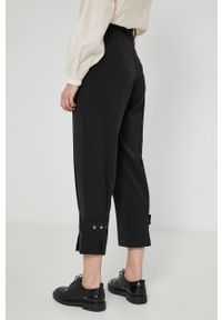 Sisley Spodnie damskie kolor czarny proste high waist. Stan: podwyższony. Kolor: czarny. Materiał: tkanina