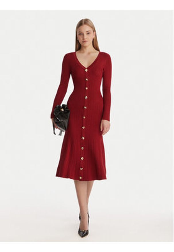 Guess Sukienka dzianinowa W6RK02 Z3700 Czerwony Regular Fit. Kolor: czerwony. Materiał: wiskoza