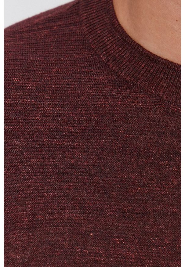 Selected Sweter męski kolor bordowy. Okazja: na co dzień. Kolor: czerwony. Materiał: materiał. Długość rękawa: długi rękaw. Długość: długie. Styl: casual