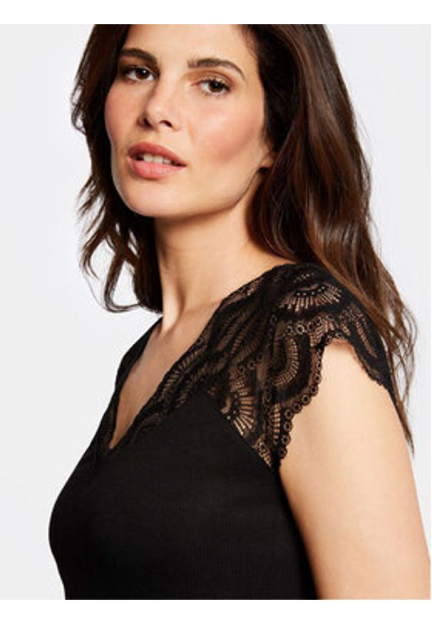 Morgan Bluzka 222-DELO Czarny Regular Fit. Kolor: czarny. Materiał: wiskoza, syntetyk