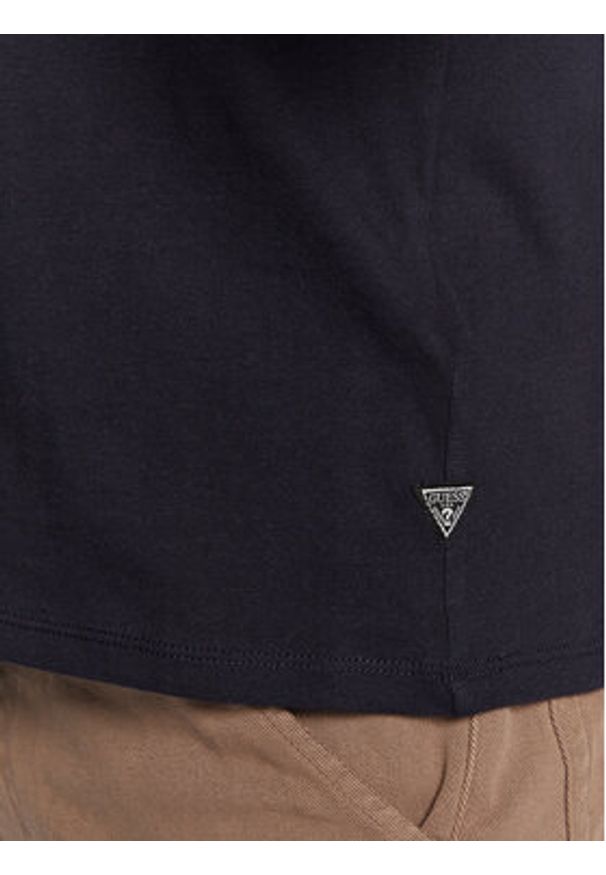 Guess T-Shirt Graffiti Logo M3GI59 K9RM1 Granatowy Slim Fit. Kolor: niebieski. Materiał: bawełna