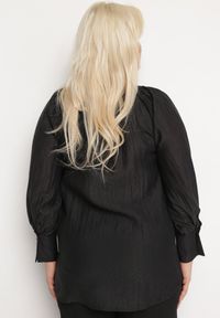 Born2be - Czarna Koszula Wiskozowa z Guzikami Ozdobnymi i Troczkami Aulina. Okazja: na spotkanie biznesowe, do pracy. Kolor: czarny. Materiał: wiskoza. Styl: biznesowy, elegancki #6