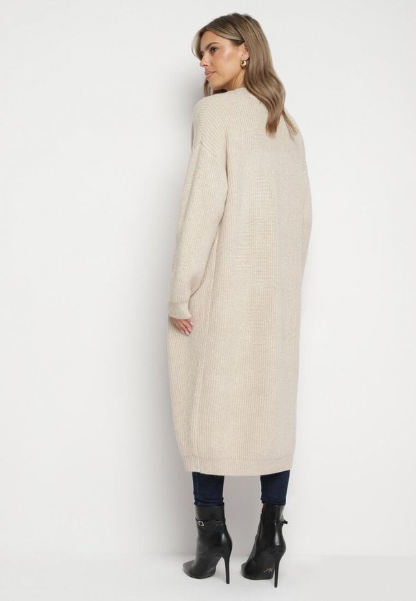 Born2be - Beżowy Klasyczny Długi Kardigan Niezapinany ze Ściągaczami przy Rękawach Arstel. Okazja: na co dzień, do pracy. Kolor: beżowy. Materiał: jeans. Długość: długie. Styl: klasyczny