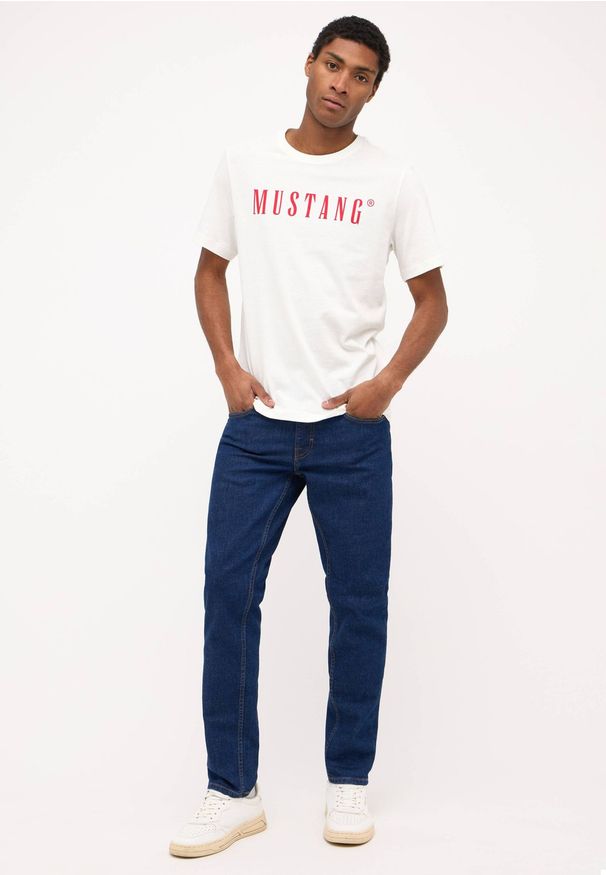 Mustang - Męski T-Shirt Koszulka MUSTANG Style Austin Cannoli Cream 1014695 2084. Okazja: na co dzień. Kolekcja: plus size. Materiał: jeans, bawełna. Styl: casual, klasyczny, elegancki