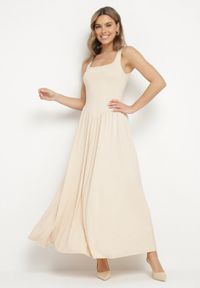 Born2be - Jasnobeżowa Sukienka z Wiskozą o Rozkloszowanym Kroju z Kwadratowym Dekoltem Tilvia. Okazja: na co dzień. Typ kołnierza: dekolt kwadratowy. Kolor: beżowy. Materiał: wiskoza. Długość rękawa: na ramiączkach. Sezon: lato. Styl: casual #6