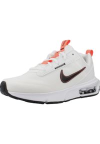 Buty do biegania dla dzieci Nike Air Max Intrlk Lite Bg. Zapięcie: sznurówki. Kolor: biały, brązowy, wielokolorowy. Materiał: materiał, syntetyk, tkanina. Szerokość cholewki: normalna. Model: Nike Air Max. Sport: turystyka piesza