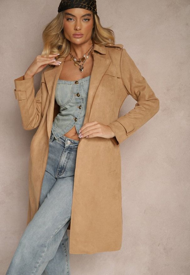 Renee - Beżowy Płaszcz Usinlenne. Okazja: na co dzień. Kolor: beżowy. Długość rękawa: długi rękaw. Długość: długie. Styl: casual
