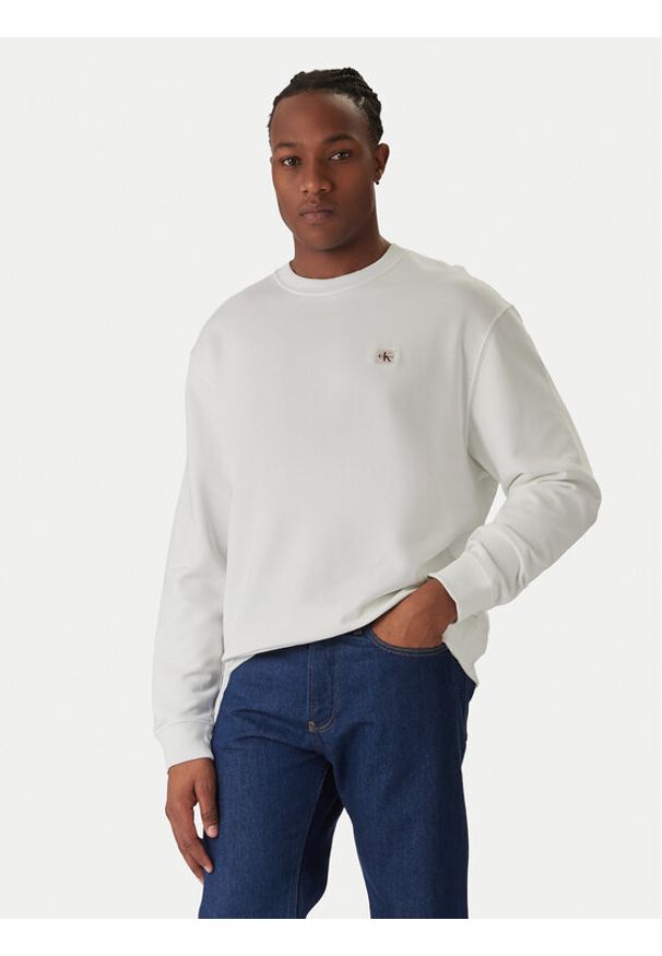Calvin Klein Jeans Bluza LV04RC273G Biały Regular Fit. Kolor: biały. Materiał: bawełna