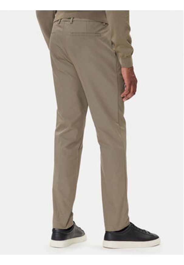 BOSS Chinosy P-Kaiton1 50543945 Beżowy Slim Fit. Kolor: beżowy. Materiał: syntetyk