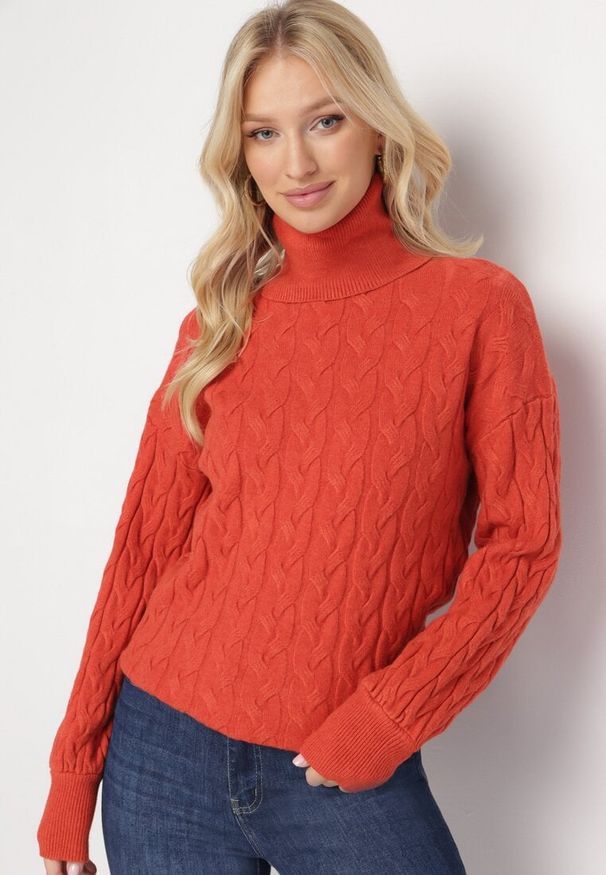 Born2be - Pomarańczowy Sweter z Golfem w Warkoczowy Splot ze Ściągaczami Maraiwai. Typ kołnierza: golf. Kolor: pomarańczowy. Wzór: ze splotem. Sezon: jesień