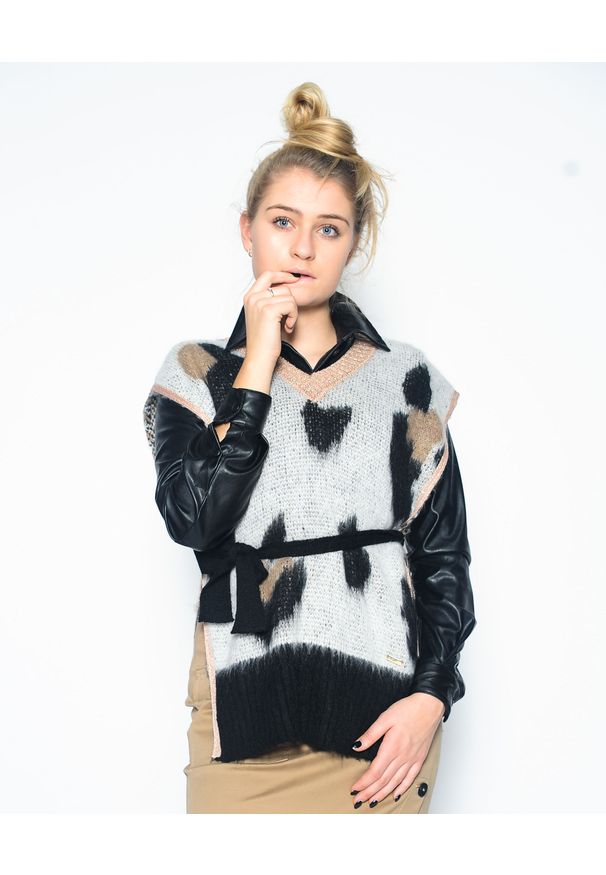 CRISTINAEFFE MILANO - Wiązany sweter z rozcięciami. Kolor: czarny. Materiał: materiał. Wzór: gładki, nadruk