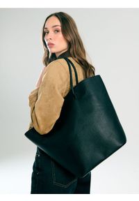 Sinsay - Torebka typu tote - czarny. Kolor: czarny