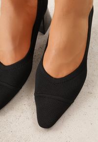 Renee - Czarne Czółenka VICES na Niskim Obcasie z Elastycznej Dzianiny z Amortyzującą Wkładką Zaehira. Nosek buta: szpiczasty. Kolor: czarny. Materiał: dzianina. Szerokość cholewki: normalna. Obcas: na obcasie. Wysokość obcasa: niski #3