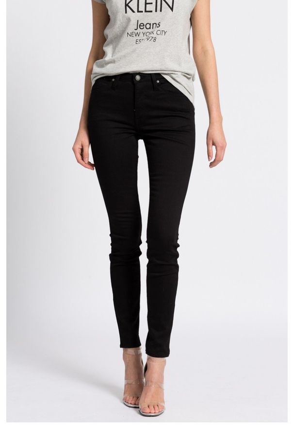Calvin Klein Jeans - Jeansy. Kolor: czarny. Materiał: bawełna, poliester, denim, elastan