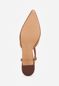 Renee - Jasnobrązowe Czółenka Slingback VICES z Imitacji Zamszu na Klockowym Obcasie Adophaia. Zapięcie: pasek. Kolor: brązowy. Materiał: zamsz. Obcas: na obcasie. Styl: boho, elegancki. Wysokość obcasa: średni #6