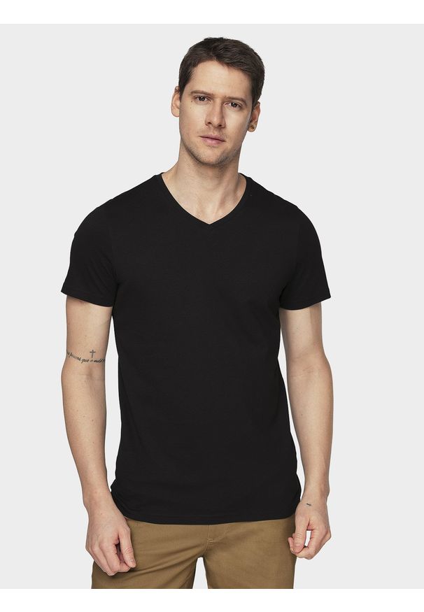 4f - T-shirt męski. Kolor: czarny. Materiał: dzianina