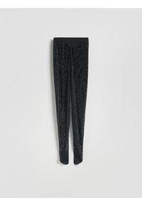 Reserved - Legginsy z ozdobną aplikacją - czarny. Kolor: czarny. Materiał: dzianina. Wzór: aplikacja