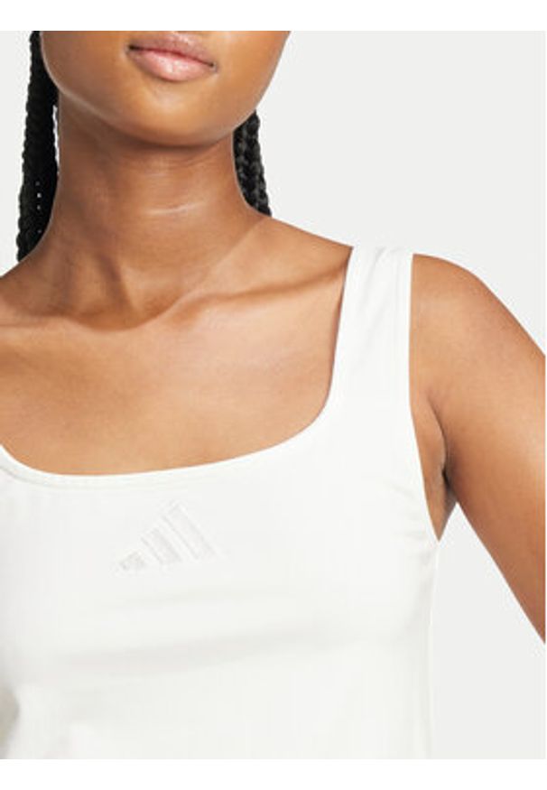 Adidas - adidas Top All SZN Luxe JJ2337 Biały Slim Fit. Kolor: biały. Materiał: bawełna