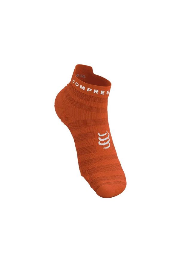 Skarpety biegowe Compressport Pro Racing Socks v4.0 Ultralight Run Low. Kolor: czerwony. Sport: bieganie