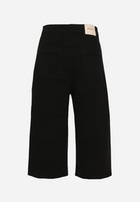 Born2be - Czarne Szorty Jeansowe Typu Bermudy z Wysokim Stanem Sonathra. Okazja: na co dzień. Stan: podwyższony. Kolor: czarny. Materiał: jeans. Styl: klasyczny, elegancki, casual #3