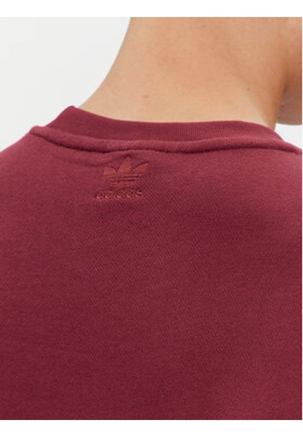 Adidas - adidas Bluza Graphics Archive Crew Sweatshirt IC5770 Czerwony Regular Fit. Kolor: czerwony. Materiał: bawełna