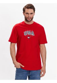 Tommy Jeans T-Shirt Classic Modern Sport USA DM0DM16406 Czerwony Regular Fit. Kolor: czerwony. Materiał: bawełna. Styl: sportowy #1