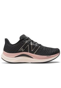 Buty New Balance FuelCell Propel v4 WFCPRCK4 - czarne. Kolor: czarny. Materiał: guma, syntetyk. Szerokość cholewki: normalna. Sport: bieganie, fitness