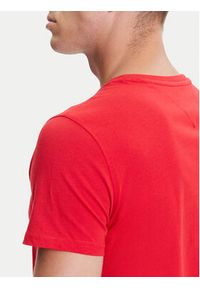 Tommy Jeans T-Shirt DM0DM04411 Czerwony Slim Fit. Kolor: czerwony. Materiał: bawełna #3