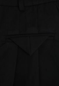 Born2be - Czarne Eleganckie Spodnie w Garniturowym Stylu z Zakładkami Illthai. Kolor: czarny. Styl: elegancki #4