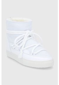 Inuikii Śniegowce kolor biały. Nosek buta: okrągły. Zapięcie: sznurówki. Kolor: biały. Materiał: guma, wełna
