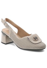 Czółenka damskie Vinceza, cholewka ze skóry naturalnej licowej z perforacją z broszką na eleganckim obcasie, beżowe, 99206. Kolor: beżowy. Materiał: skóra. Szerokość cholewki: normalna. Obcas: na obcasie. Styl: elegancki. Wysokość obcasa: średni #1