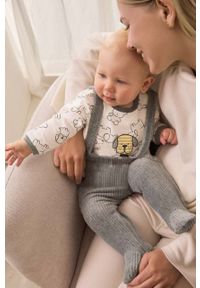 Mayoral Newborn komplet niemowlęcy Gift box kolor szary. Okazja: na co dzień. Kolor: szary. Materiał: bawełna. Długość: długie. Wzór: aplikacja. Styl: casual, klasyczny #1