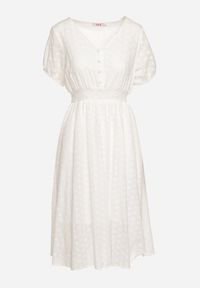 Born2be - Biała Bawełniana Sukienka z Ozdobnym Haftem i Cienkimi Gumkami w Pasie Gemilla. Okazja: na co dzień. Typ kołnierza: dekolt w kształcie V. Kolor: biały. Materiał: bawełna. Długość rękawa: krótki rękaw. Wzór: haft. Styl: casual #2