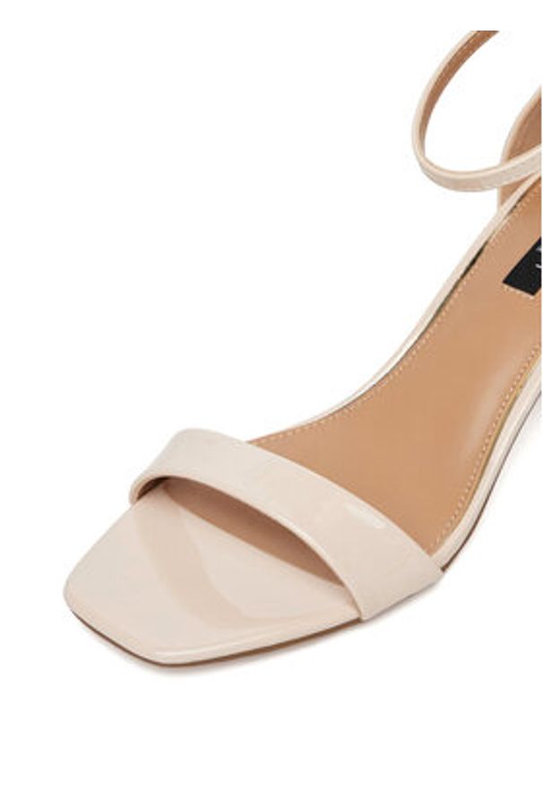 Nine West Sandały WFA2625-1 Beżowy. Kolor: beżowy. Materiał: skóra