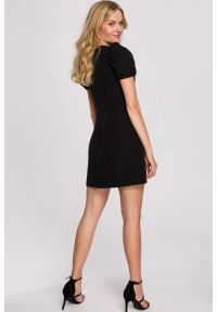 Sukienki.shop - Elegancka sukienka mini krótkie bufiaste rękawy czarna. Okazja: na ślub cywilny, na wesele, na imprezę. Kolor: czarny, niebieski. Styl: elegancki. Długość: mini #2