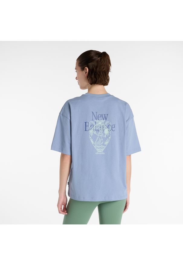 Koszulka damska New Balance WT51940DUS – niebieska. Kolor: niebieski. Materiał: materiał, bawełna. Wzór: napisy